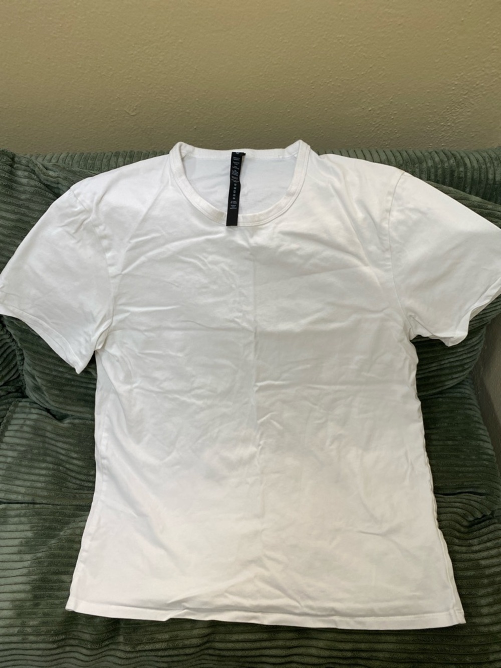 lululemon athletica Men’s White Short Sleeve Tee